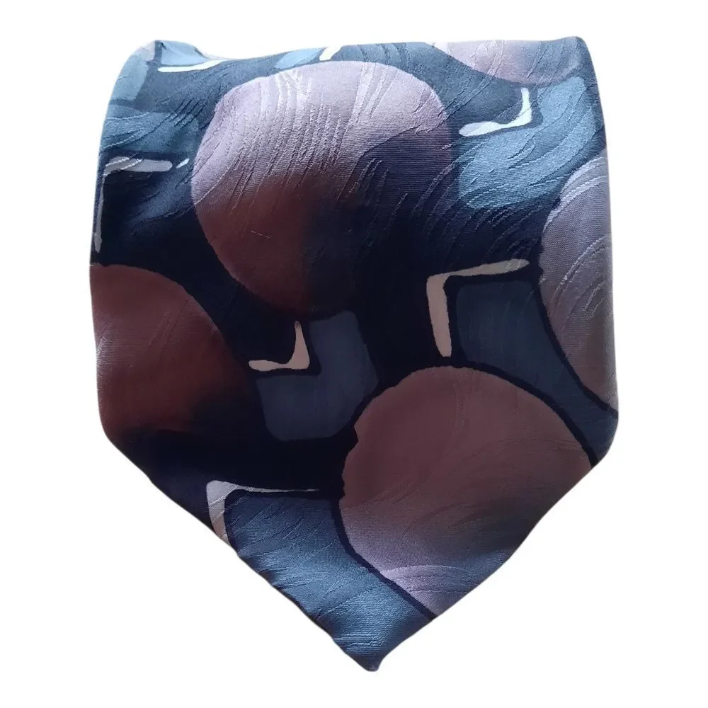 Elegant Hand-Painted Silk Tie
